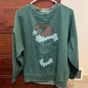 American Eagle vintage Grinch sweatshirt